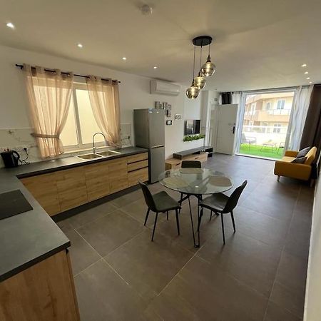 Penthouse St Paul'S Bay Διαμέρισμα Σεντ Πόλς Μπέι Εξωτερικό φωτογραφία