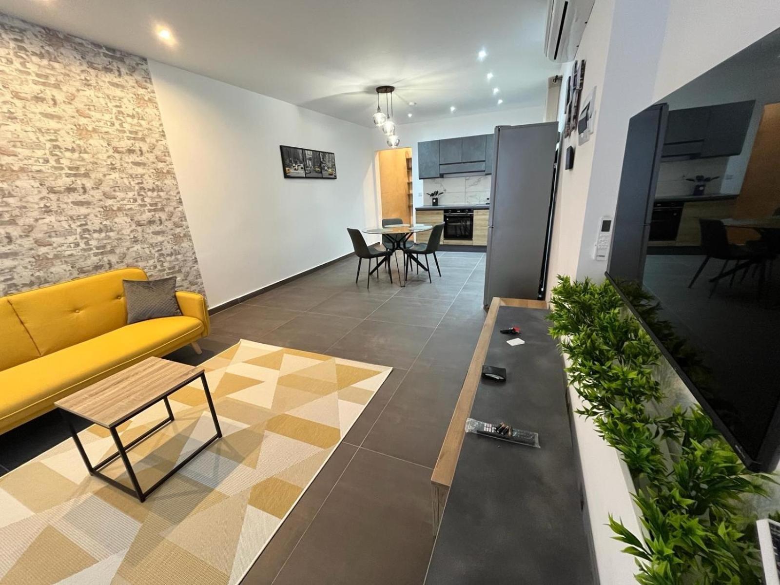 Penthouse St Paul'S Bay Διαμέρισμα Σεντ Πόλς Μπέι Εξωτερικό φωτογραφία